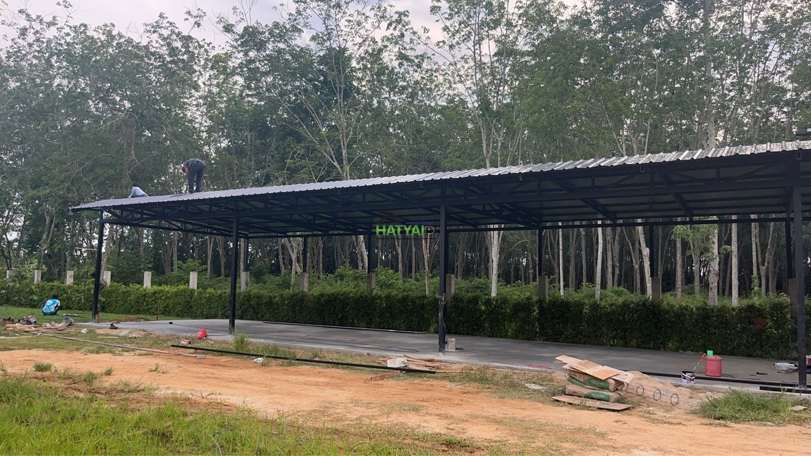 สร้างที่จอดรถหาดใหญ่